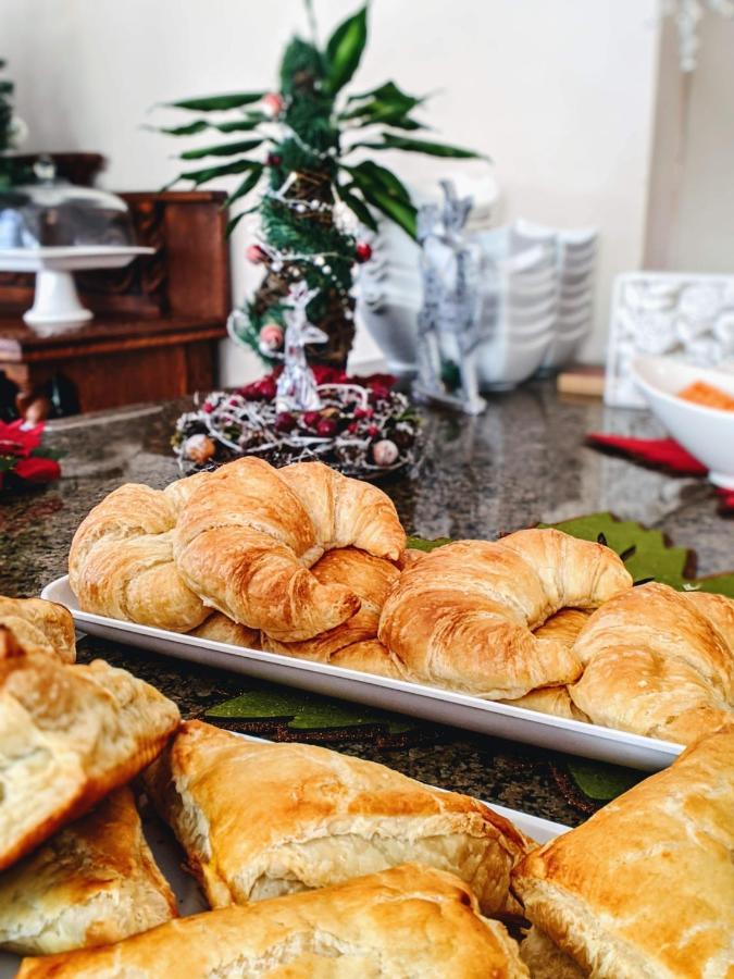 Grandview Boutique Bed & Breakfast 4*