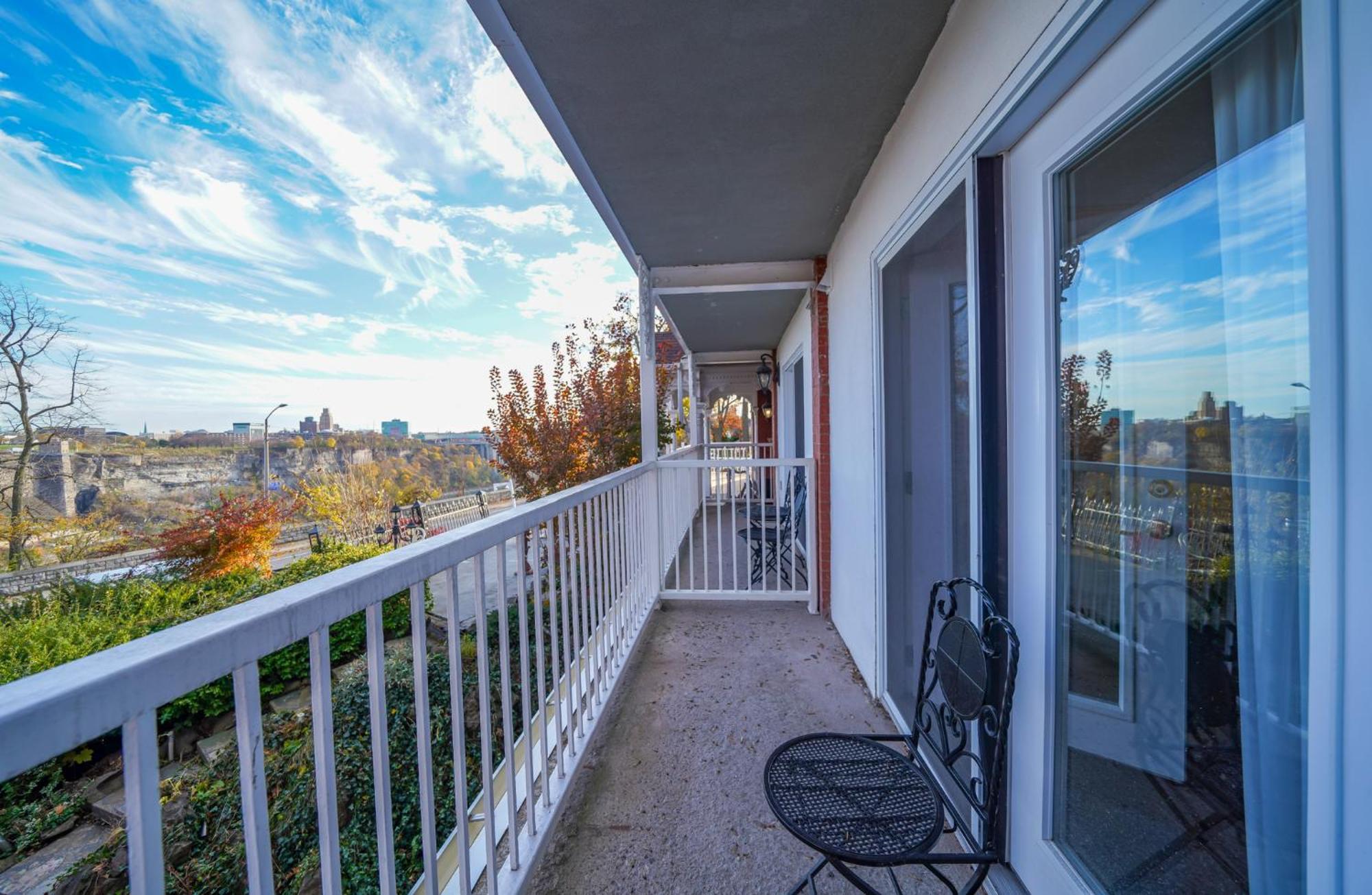 Grandview Boutique Bed & Breakfast Niagara Falls