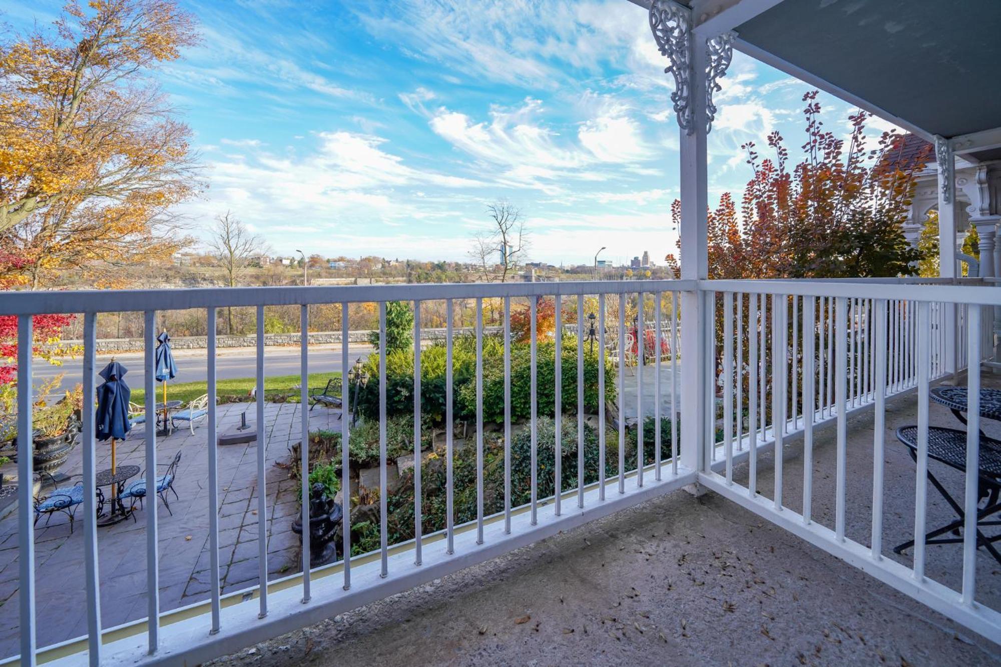 Grandview Boutique Bed & Breakfast