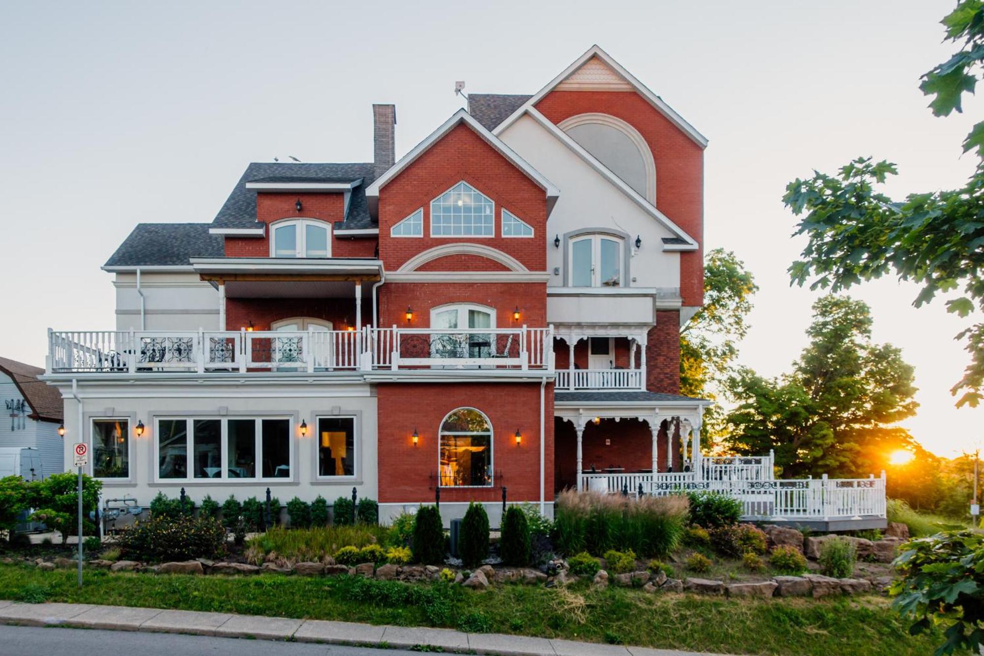 Grandview Boutique Bed & Breakfast